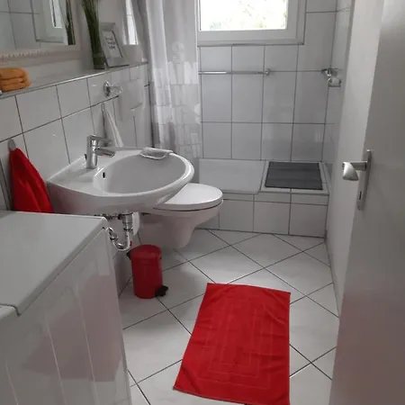 Happy Living Apartment *